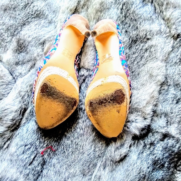 Super cute platform heels! - Picture 7 of 7